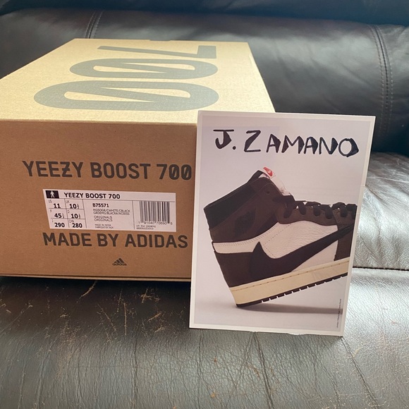 Yeezy 700 wave runners size 11 adidas - Picture 2 of 2